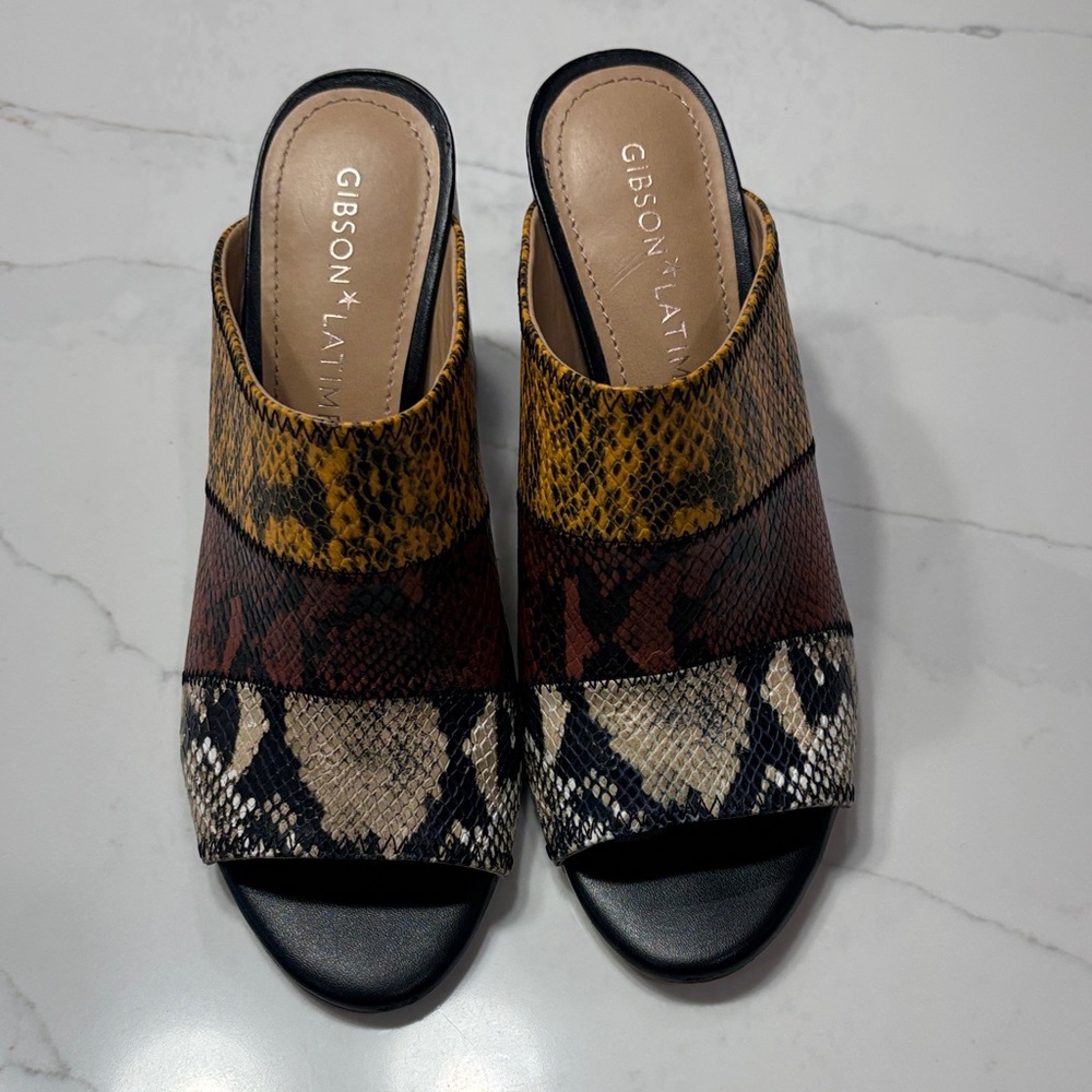 Gibson Latimer Women's Yellow and Brown Snake Print Mules - Picture 3 of 14